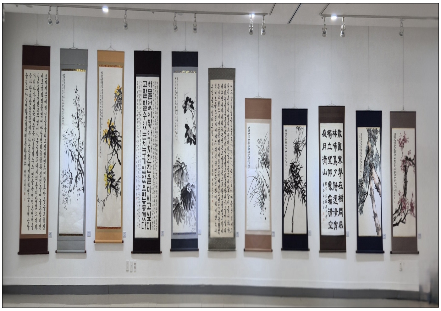蘭谷 書畵展 먹빛에 머문 시간들 - 전시기간 : 2026. 1. 12. (월 )~ 1. 23.(금)